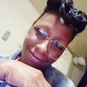 Meet your Posher, Henderson